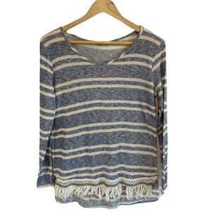 ENTRO BOHO LIGHT SWEATER SIZE MEDIUM
